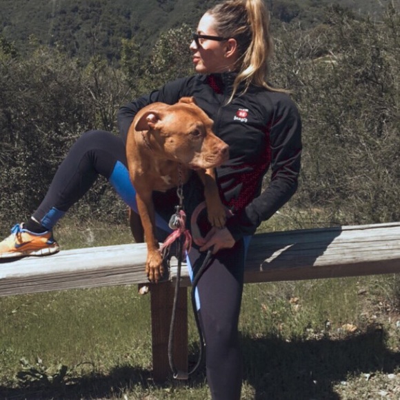 Meet your Posher, Roberta - Picture 2 of 4